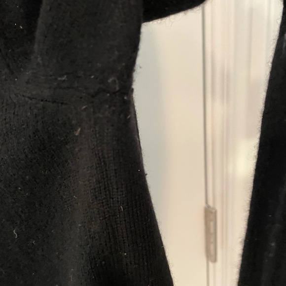 AQUA Bloomingdales Black Cashmere Zip Cardigan SM - Picture 7 of 7